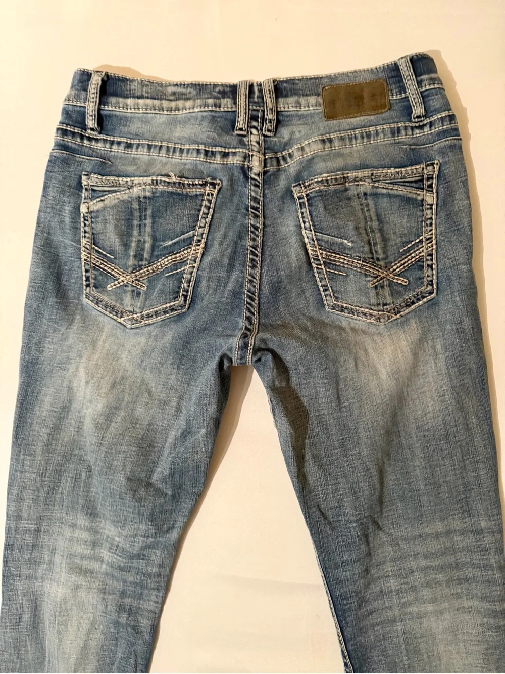 BKE Jake Jeans Mens 34x32 Dark Wash Straight Stretch Denim Whiskers Thrashed